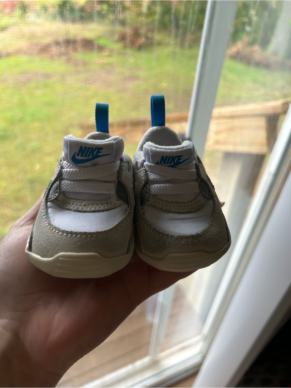 Nike Toddler Beige, White & Blue Logo Casual Sneakers
